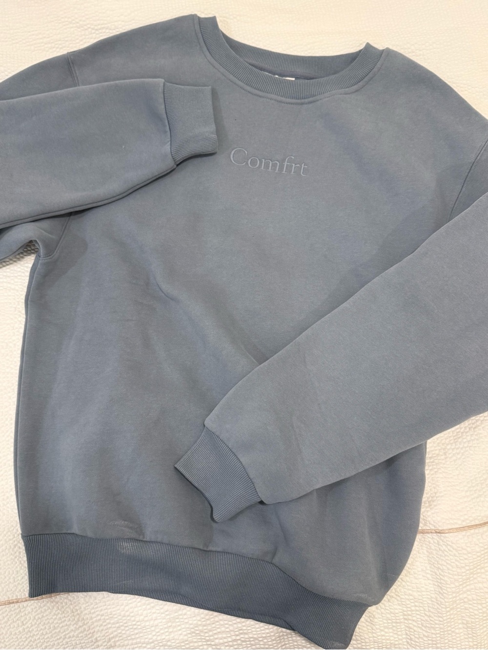 NWOT Comfrt Embroidered Crewneck Sweatshirt - Slate Blue